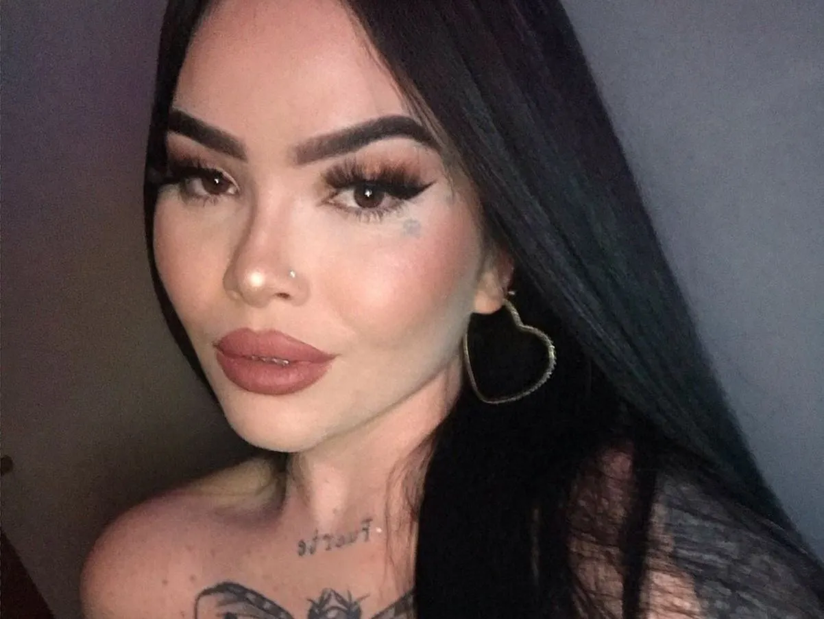 Live sex webcam photo for Cherrylia #3486225