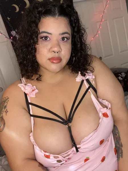 Live sex webcam photo for HazelMoonx #3460582