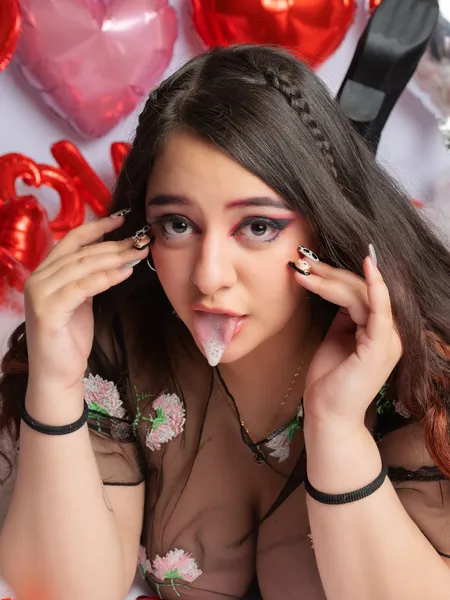 Live sex webcam photo for MiiuHolmees #4044752