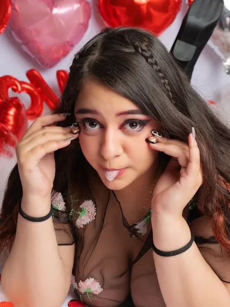 Live sex webcam photo for MiiuHolmees #4044748