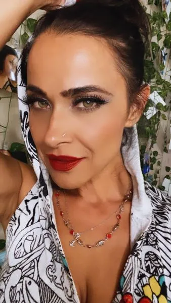 Live sex webcam photo for PersianFleva #3598360