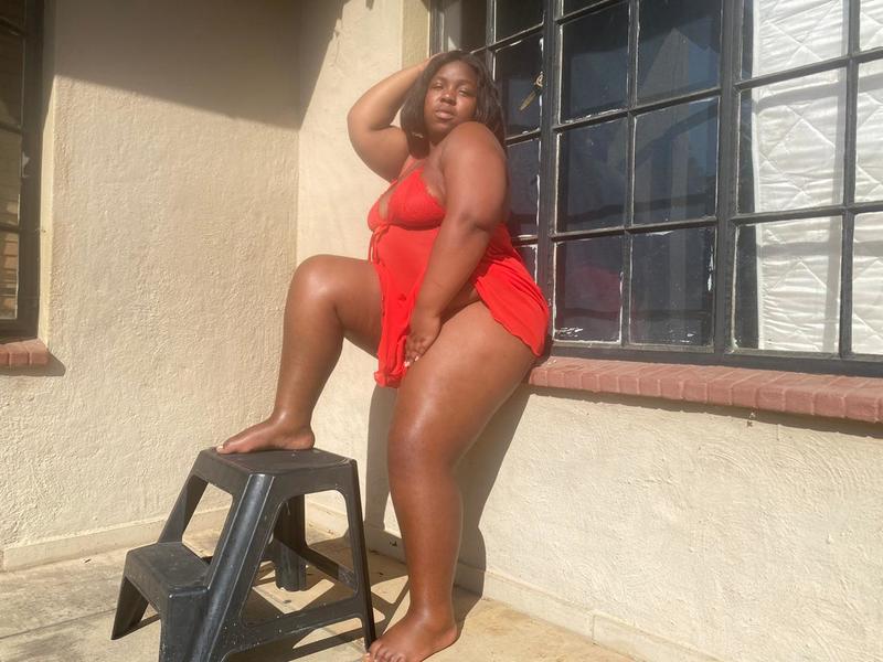 Live sex webcam photo for JuicyPusssyxxx #3407905