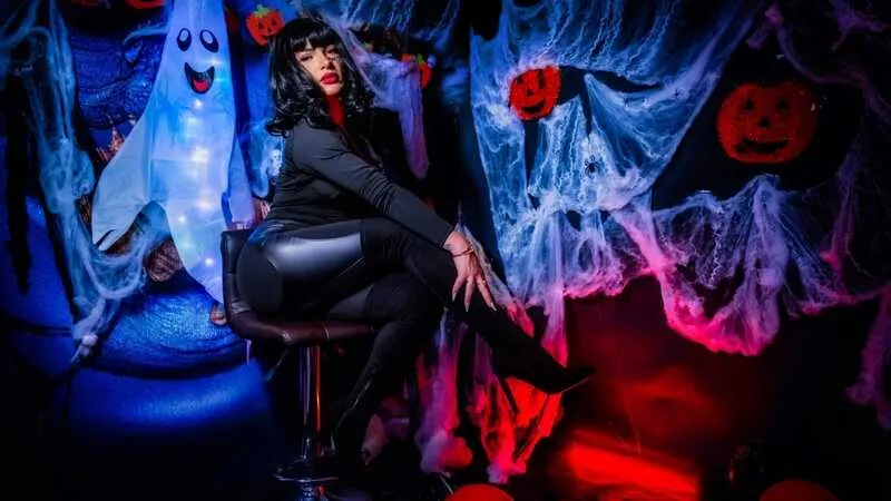 Live sex webcam photo for AmiraBells #5719398