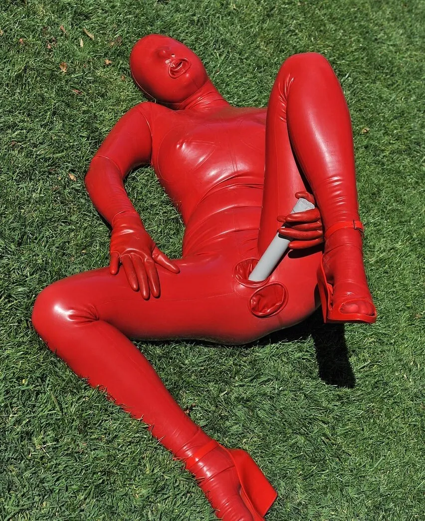 Live sex webcam photo for NenaBlack #7906579