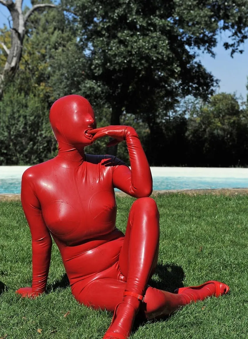 Live sex webcam photo for NenaBlack #7906581