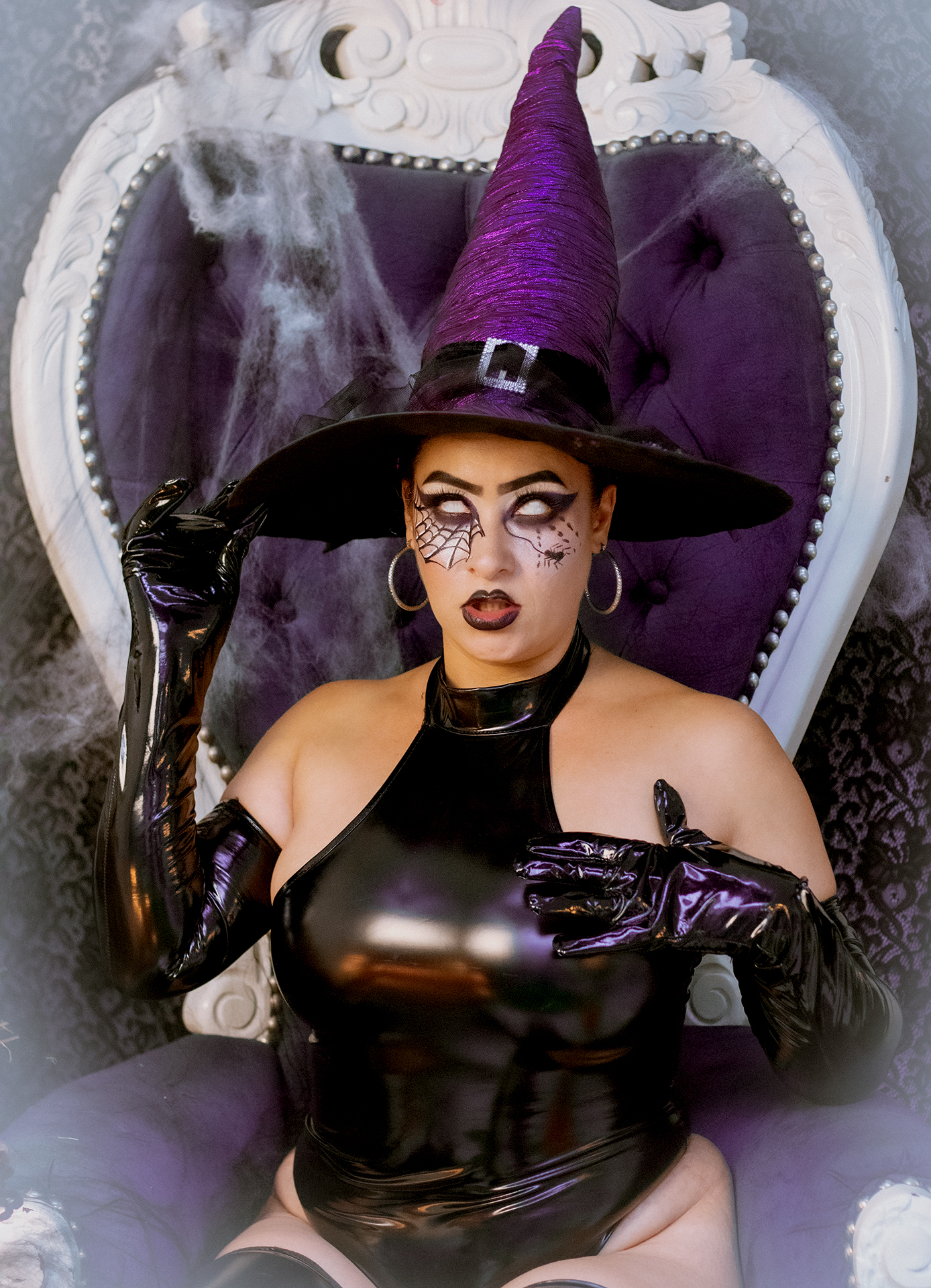 Live sex webcam photo for AngieeWill #7786760