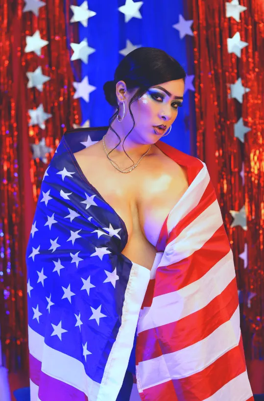 Live sex webcam photo for AngieeWill #7786610