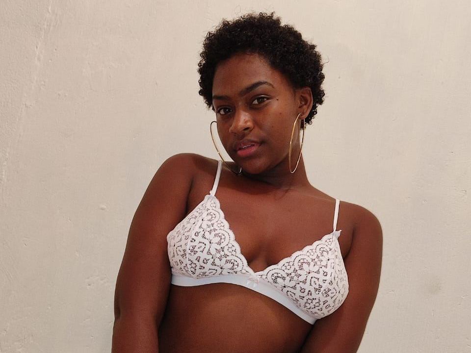 Live sex webcam photo for GEMA31 #3401474