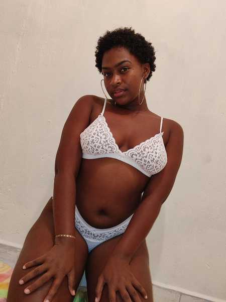 Live sex webcam photo for GEMA31 #3401478