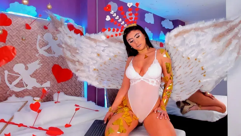 Live sex webcam photo for TalianaGrey #3669259