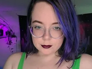 Live sex webcam photo for KiraSpitQueen #6310103