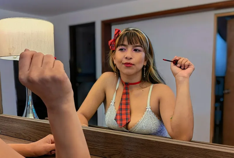 Live sex webcam photo for YayiSmith #3403600