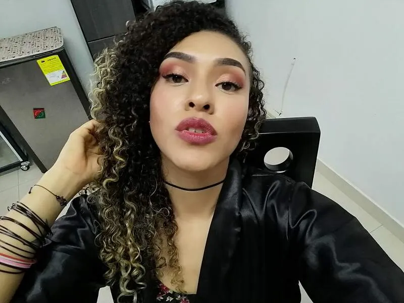 Live sex webcam photo for ZoeeGruber #5379724