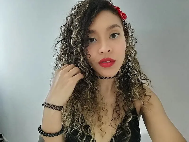 Live sex webcam photo for ZoeeGruber #5379593