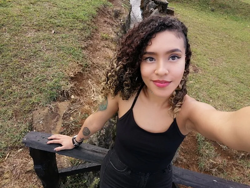 Live sex webcam photo for ZoeeGruber #5379759