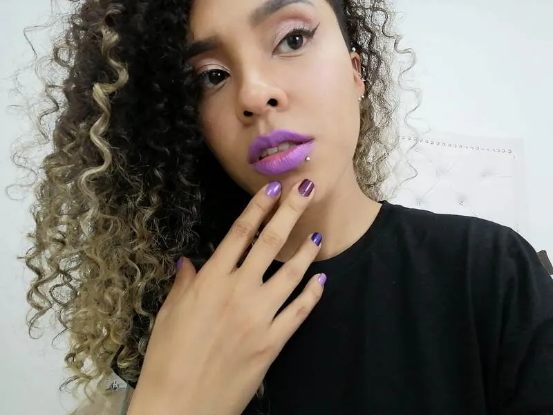 Live sex webcam photo for ZoeeGruber #5379728