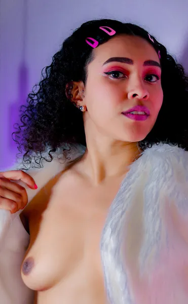 Live sex webcam photo for ZoeeGruber #5379945