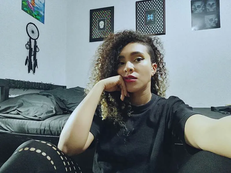 Live sex webcam photo for ZoeeGruber #5379770