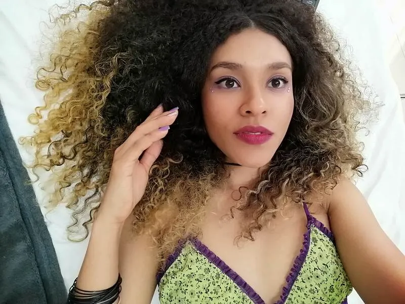 Live sex webcam photo for ZoeeGruber #5379660