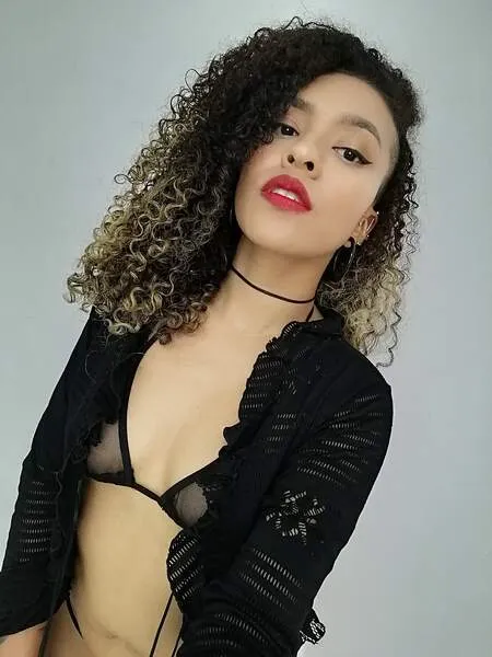 Live sex webcam photo for ZoeeGruber #5379752