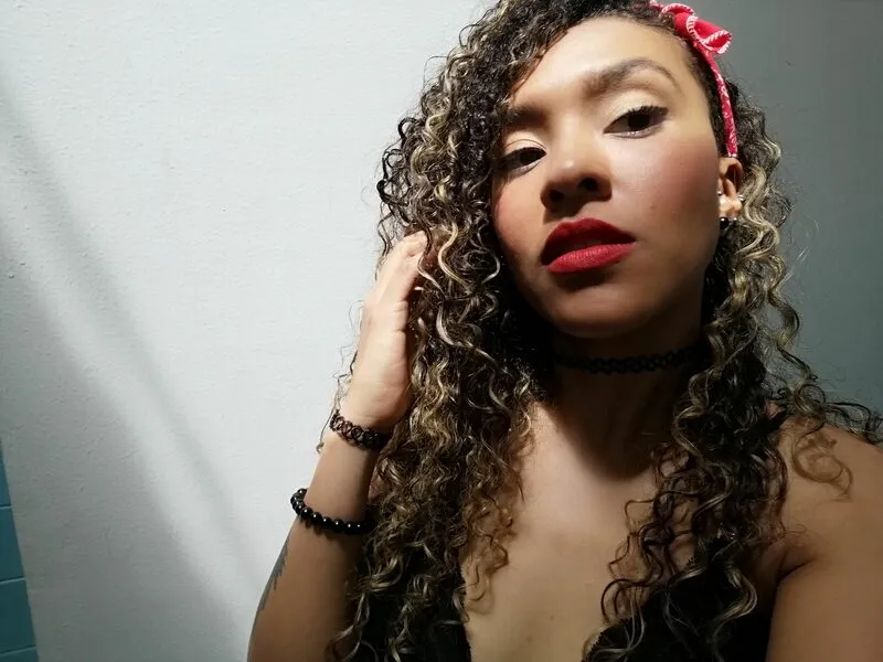 Live sex webcam photo for ZoeeGruber #5379594