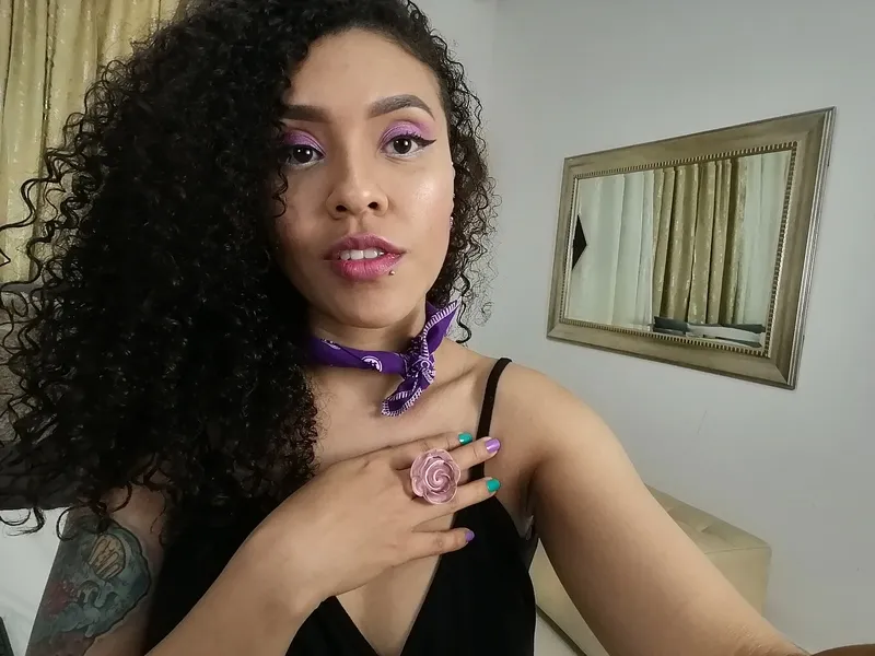 Live sex webcam photo for ZoeeGruber #5379801