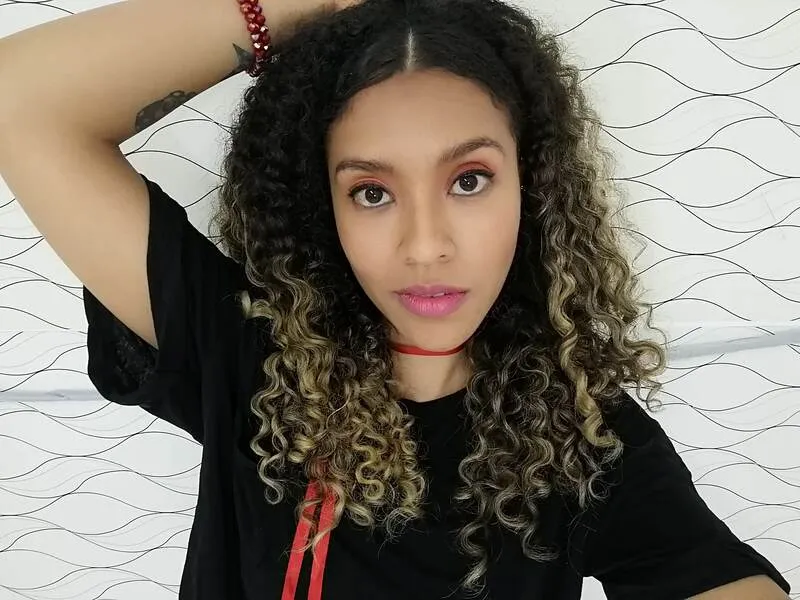 Live sex webcam photo for ZoeeGruber #5379616