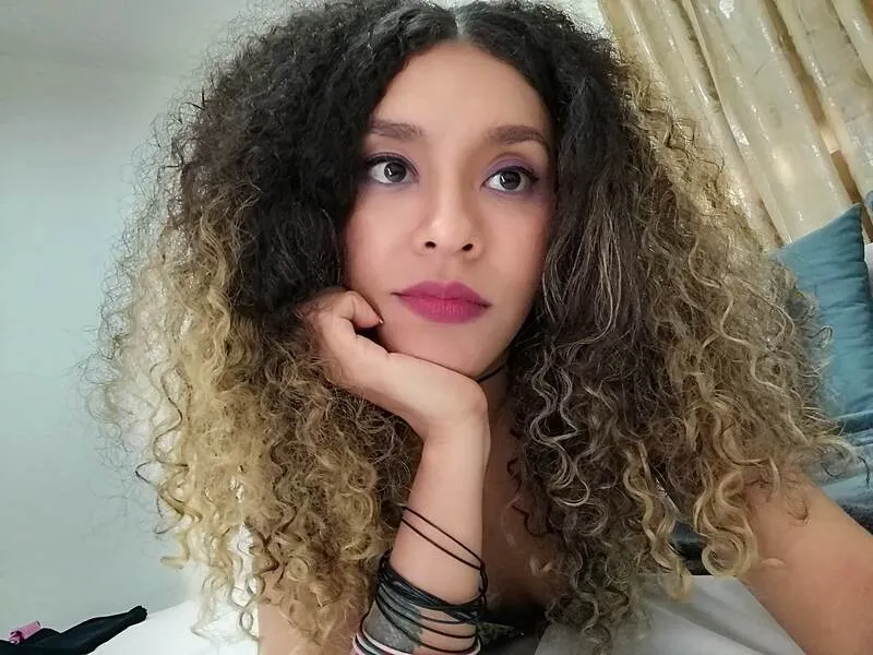 Live sex webcam photo for ZoeeGruber #5379658