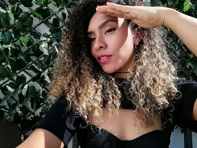 Live sex webcam photo for ZoeeGruber #5379675