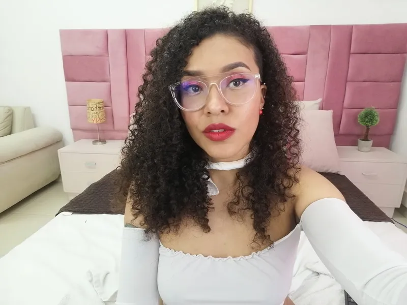 Live sex webcam photo for ZoeeGruber #5379790