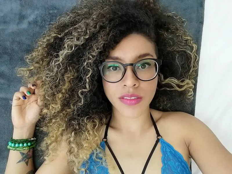 Live sex webcam photo for ZoeeGruber #5379655