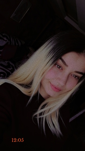 Live sex webcam photo for DevineLayla #3437200