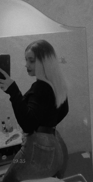 Live sex webcam photo for DevineLayla #3437195