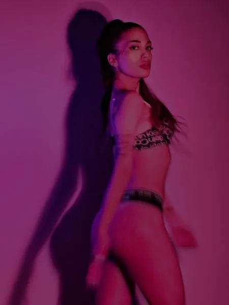 Live sex webcam photo for KiyaraAvina #3435324