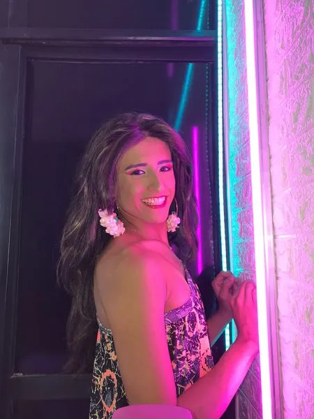 Live sex webcam photo for laurendancesex18 #3427095