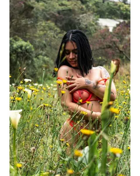 Live sex webcam photo for Avabennett #3516122