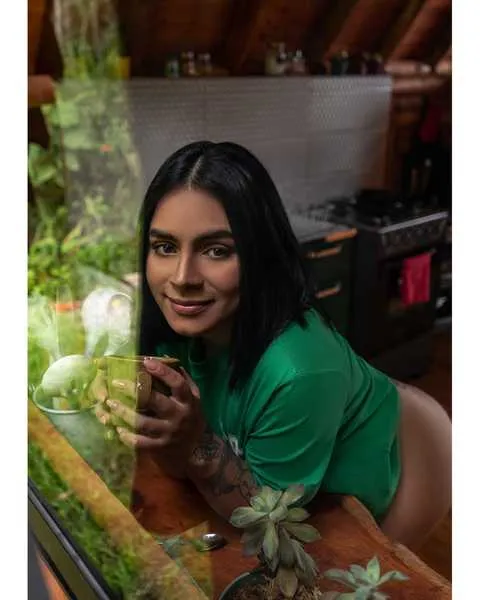 Live sex webcam photo for Avabennett #3516123