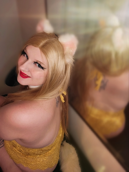 Live sex webcam photo for Dizzykittie #3443772