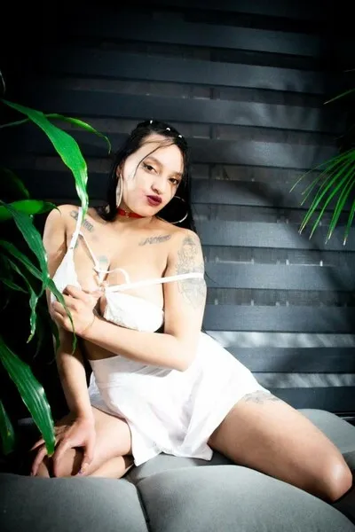 Live sex webcam photo for TiaraSweet #3804812