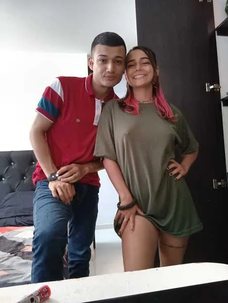Live sex webcam photo for robinandkaty #3545853