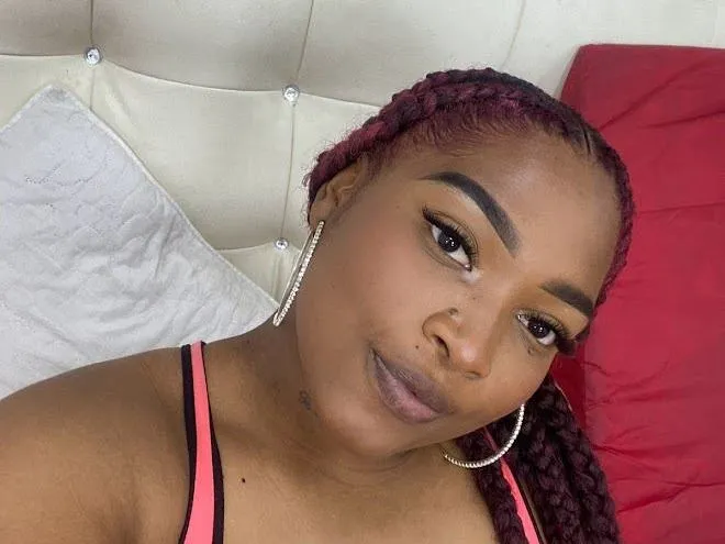 Live sex webcam photo for EmilyGonzales018 #3443202