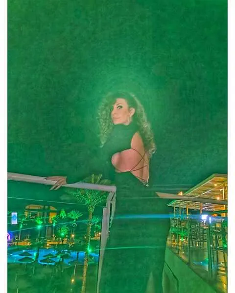 Live sex webcam photo for AvaDeArmond #7824674