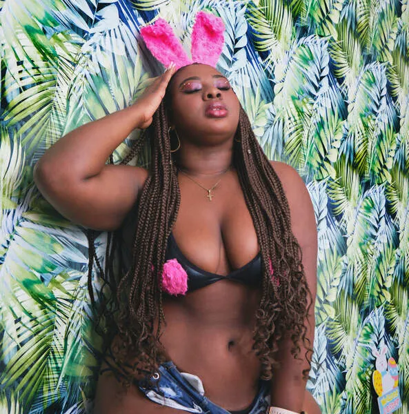 Live sex webcam photo for NaomiKing #4178533