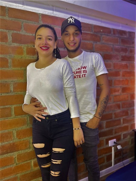 Live sex webcam photo for KeyshaandAlan #3606620