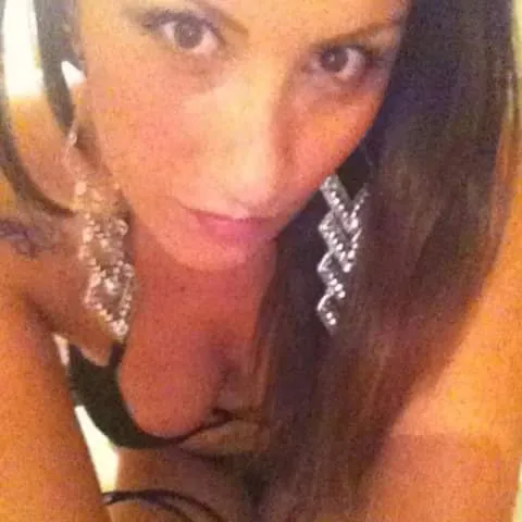 Live sex webcam photo for MonicaMillions #3437842