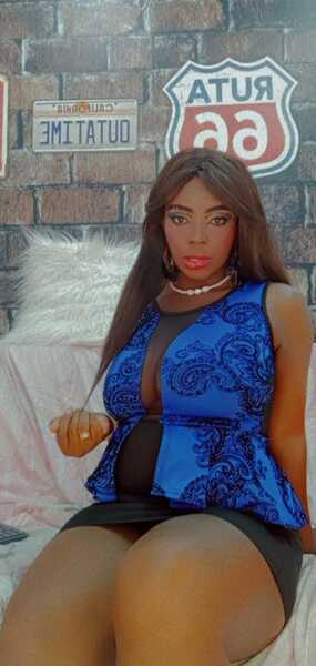 Live sex webcam photo for ElizaOlivery #4113458