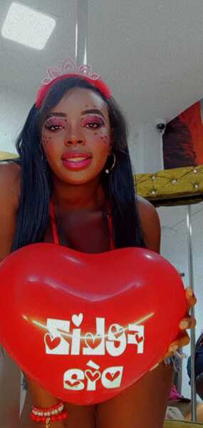 Live sex webcam photo for ElizaOlivery #4113392