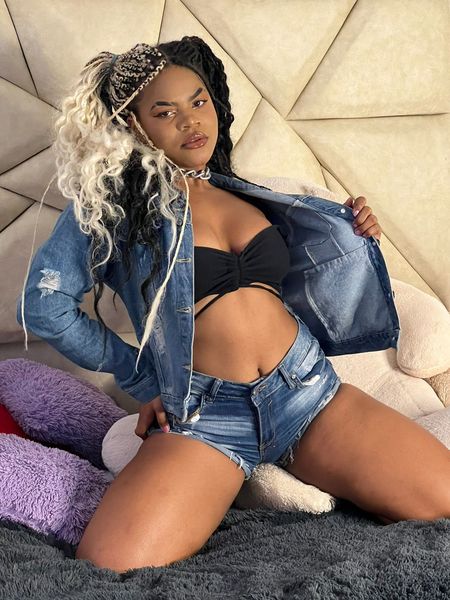 Live sex webcam photo for JaneJacckson #3564252