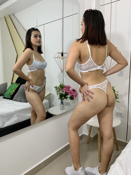 Live sex webcam photo for SaraWels #3457180