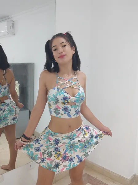 Live sex webcam photo for Tiffanyanisston #3452333